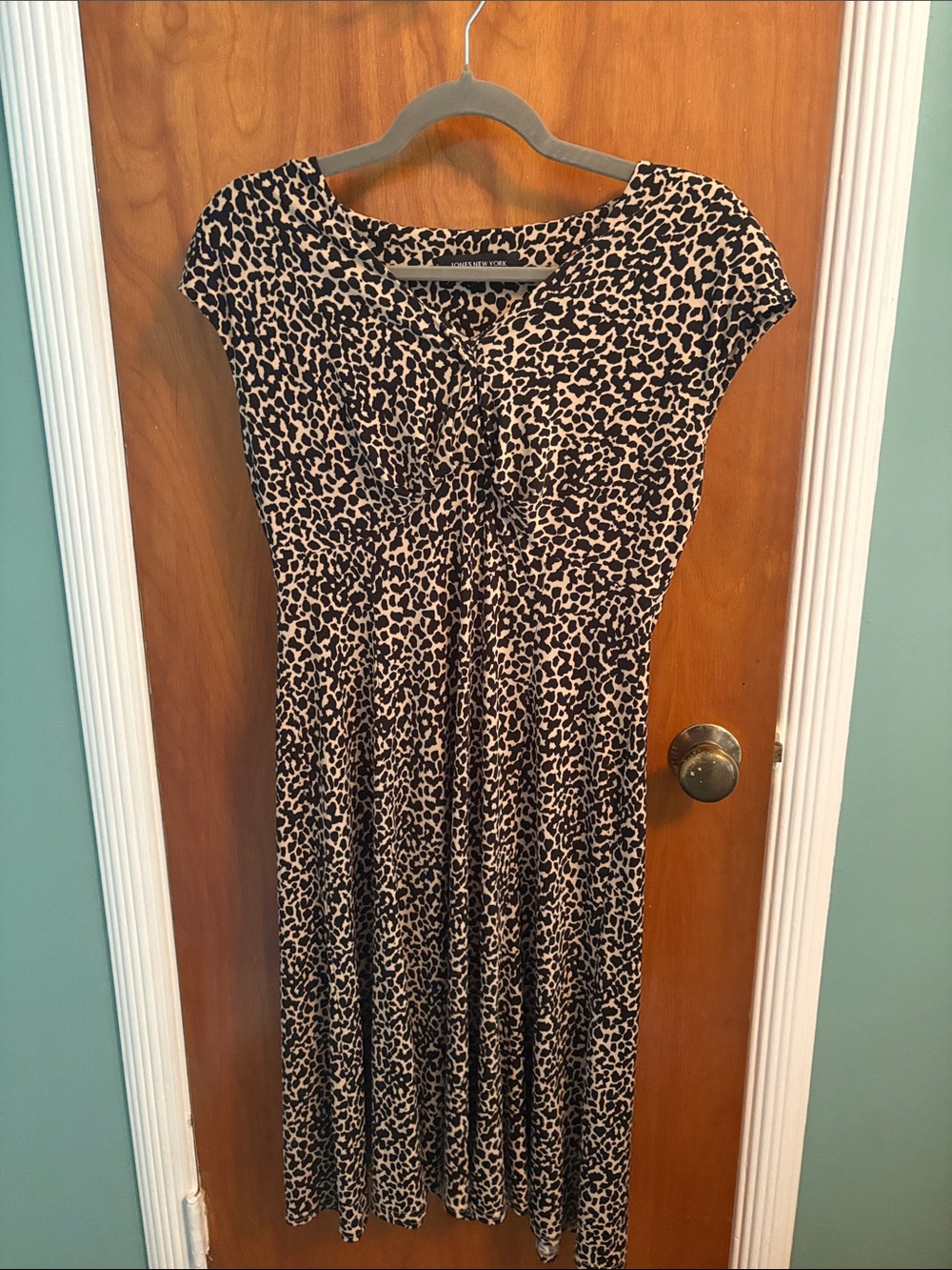 Leopard Print Cap-Sleeve Midi Dress